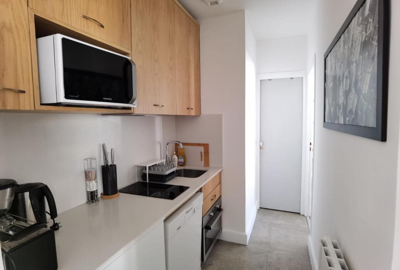 3 Pieces 4****, Au Coeur Du Quartier Historique Apartment Versailles Exterior photo